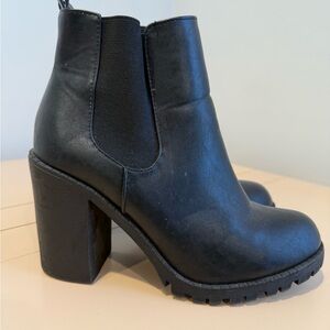 Soda Black Chunky Heel Ankle Boots
